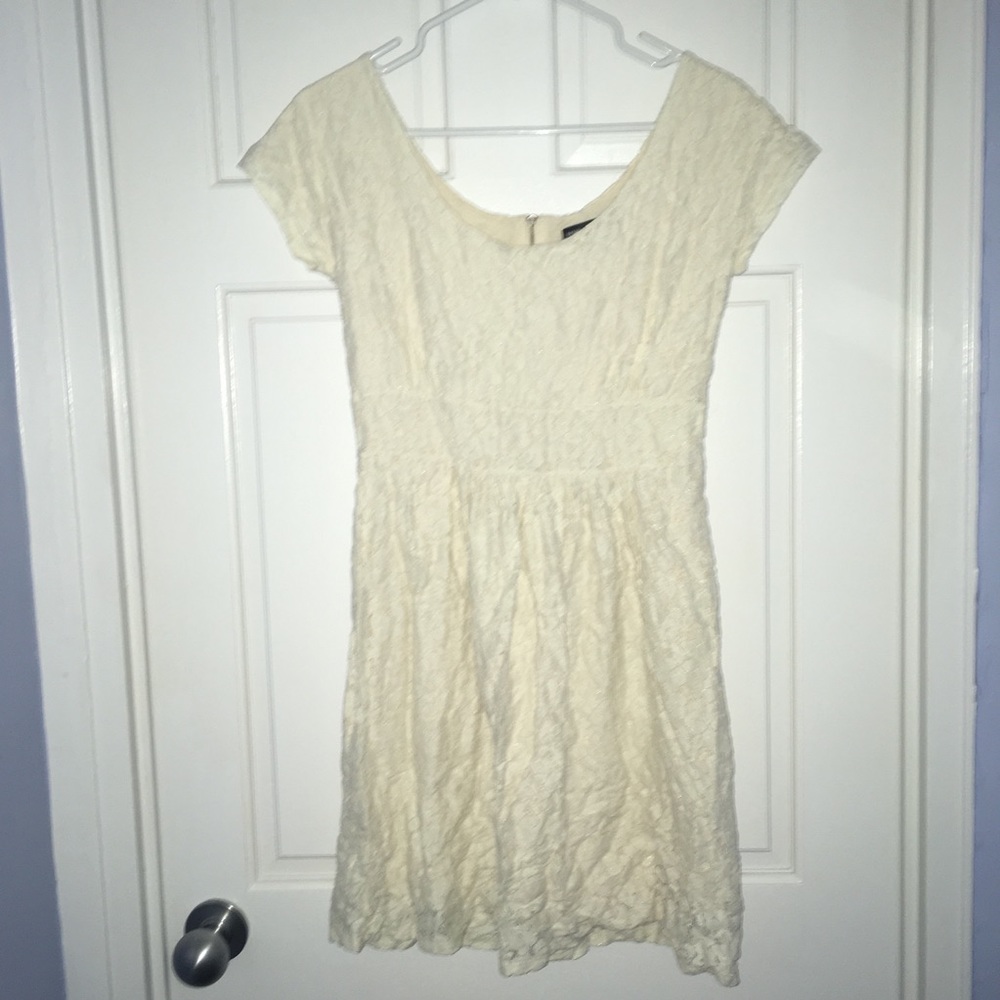 Banana Republic Madmen collection cream lace dress